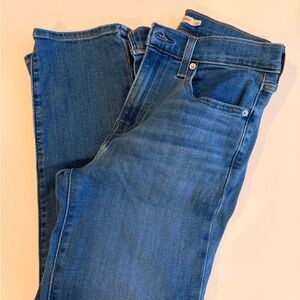 Levi's Women's 724 High Rise Straight leg jeans